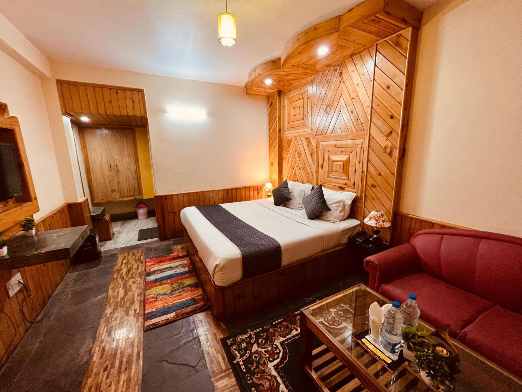 Hotel Hollywood Manali - Scenic River & Mountain View With Premium Rooms Luaran gambar
