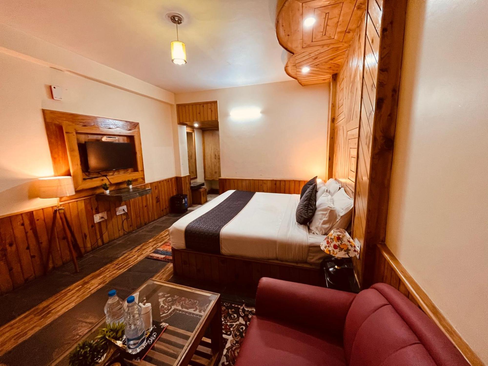 Hotel Hollywood Manali - Scenic River & Mountain View With Premium Rooms Luaran gambar